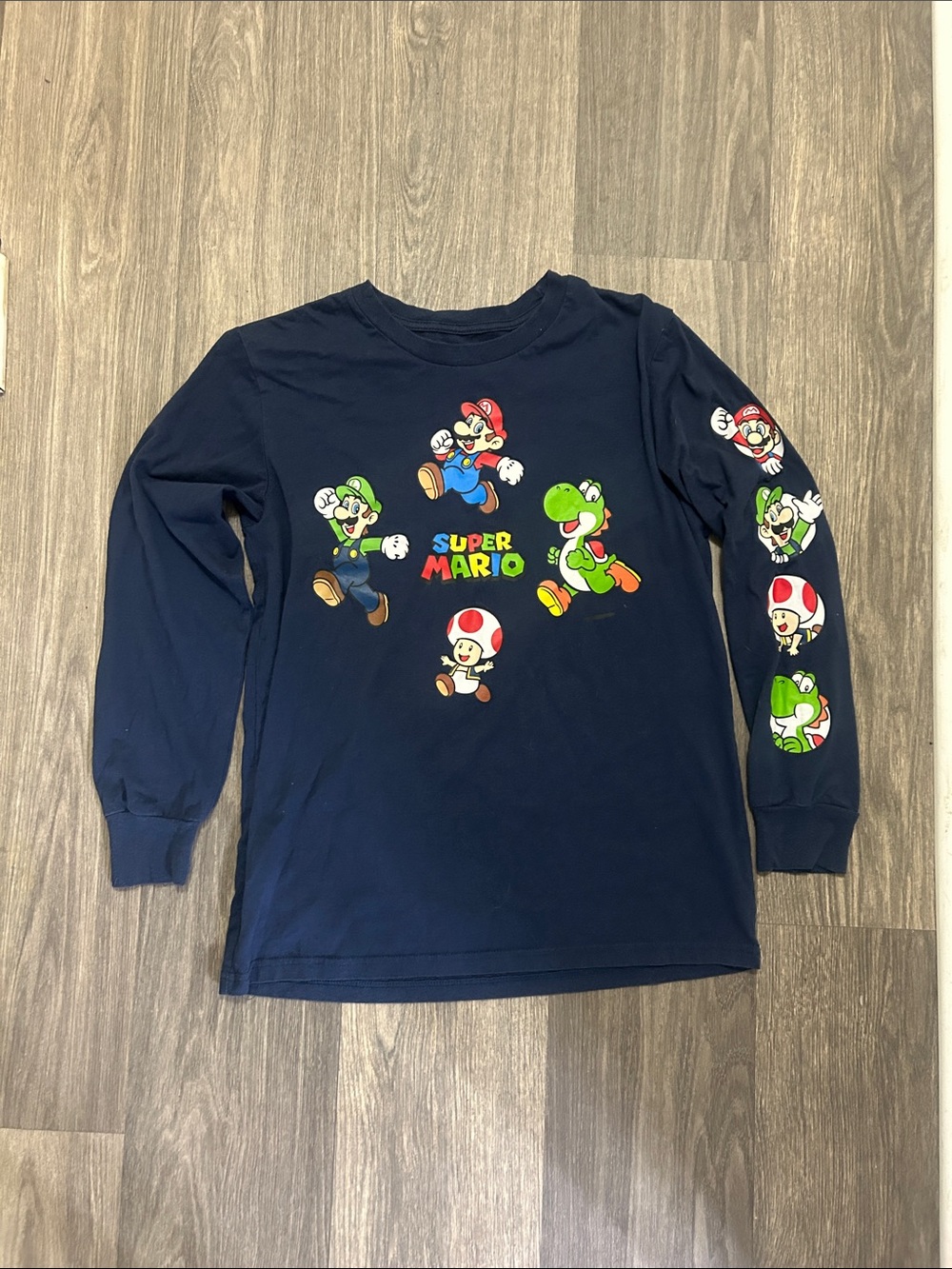 Nintendo Navy Blue Super Mario Long-Sleeve Tee with Character Graphics